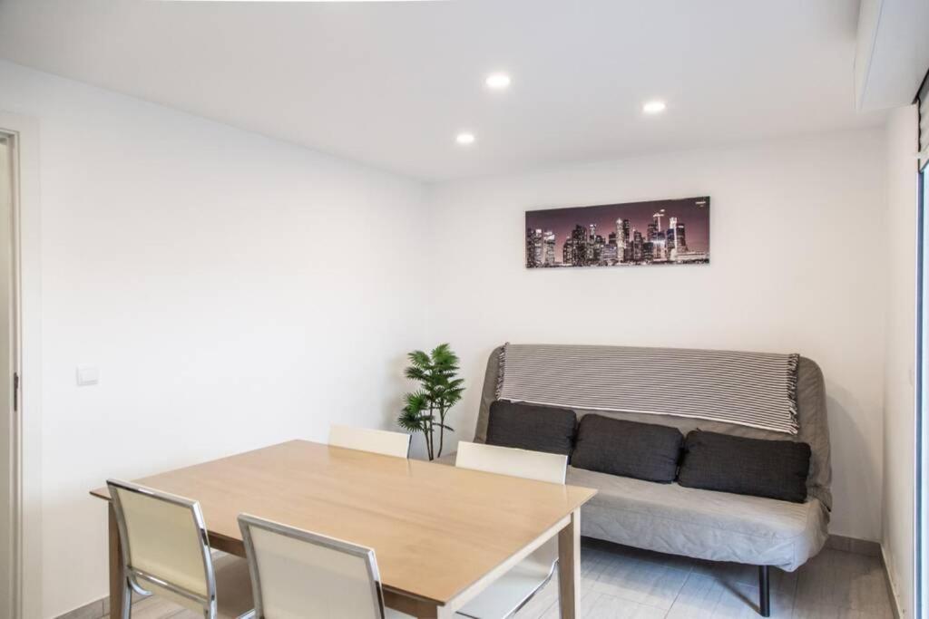 Remodeled Apartment In The City Center. Фару Екстер'єр фото